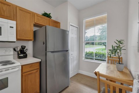 Townhouse in Davenport, Florida 4 bedrooms, 172.43 sq.m. № 2216308 - photo 14