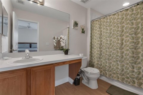 Townhouse in Davenport, Florida 4 bedrooms, 172.43 sq.m. № 2216308 - photo 24