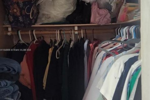 Propiedad comercial en venta en Miami, Florida, 95.32 m2 № 2022475 - foto 21