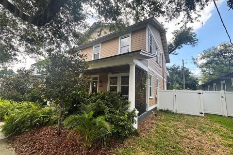 Villa ou maison à louer à Tampa, Floride: 3 chambres, 216.83 m2 № 2117937 - photo 4