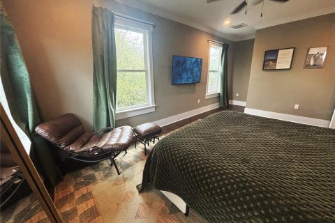 Villa ou maison à louer à Tampa, Floride: 3 chambres, 216.83 m2 № 2117937 - photo 13