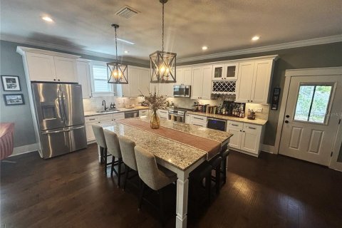 Villa ou maison à louer à Tampa, Floride: 3 chambres, 216.83 m2 № 2117937 - photo 9