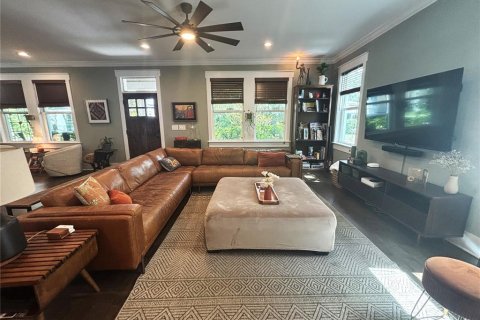 Villa ou maison à louer à Tampa, Floride: 3 chambres, 216.83 m2 № 2117937 - photo 7