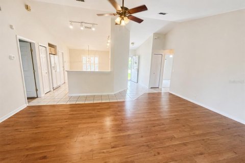 Villa ou maison à louer à Palm Coast, Floride: 3 chambres, 125.6 m2 № 2386448 - photo 3