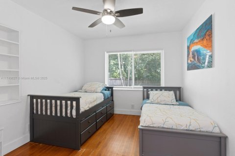 Propiedad comercial en venta en Dania Beach, Florida № 1859452 - foto 18