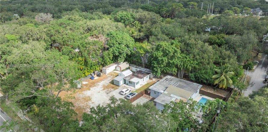 Propiedad comercial en Dania Beach, Florida № 1859452