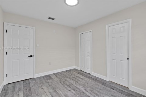 Villa ou maison à vendre à Miami, Floride: 3 chambres, 143.91 m2 № 2026187 - photo 19