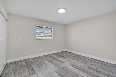 Villa ou maison à vendre à Miami, Floride: 3 chambres, 143.91 m2 № 2026187 - photo 16