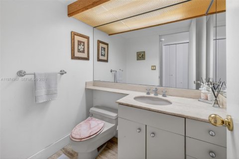 Купить кондоминиум в Авентура, Флорида 1 спальня, 100.06м2, № 2042133 - фото 28