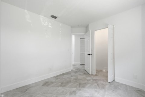 Townhouse in Sunrise, Florida 3 bedrooms, 156.08 sq.m. № 2246323 - photo 26