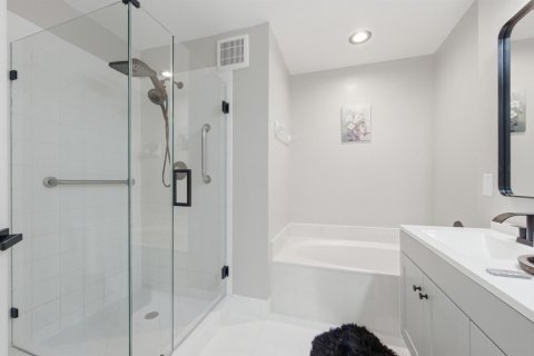 Townhouse in Sunrise, Florida 3 bedrooms, 156.08 sq.m. № 2246323 - photo 24