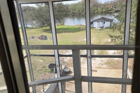 House in Okeechobee, Florida 3 bedrooms, 166.48 sq.m. № 1509339 - photo 15