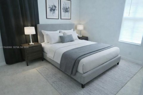 House in Miami, Florida 3 bedrooms, 103.68 sq.m. № 2031177 - photo 6