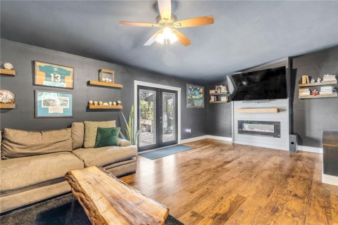 House in Edgewater, Florida 4 bedrooms, 196.4 sq.m. № 2418811 - photo 26