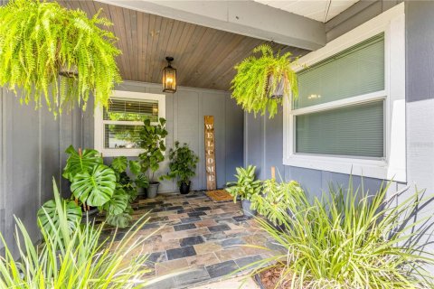 House in Edgewater, Florida 4 bedrooms, 196.4 sq.m. № 2418811 - photo 19