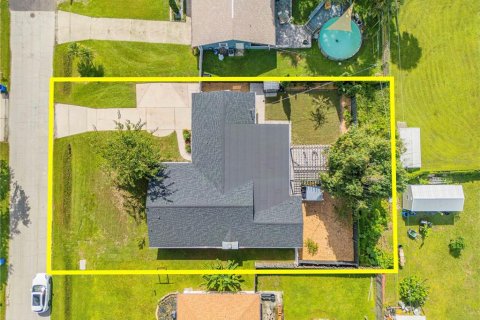 House in Edgewater, Florida 4 bedrooms, 196.4 sq.m. № 2418811 - photo 13