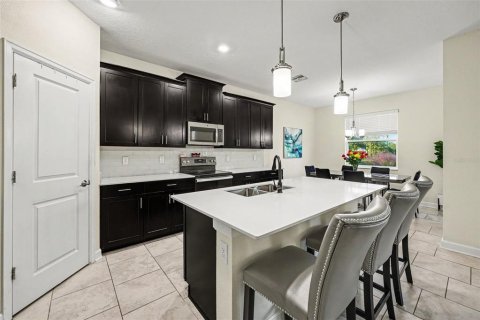 Villa ou maison à vendre à Davenport, Floride: 6 chambres, 356.09 m2 № 2434490 - photo 21