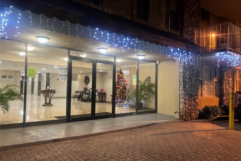 Copropriété à vendre à North Miami, Floride: 1 chambre, 62.52 m2 № 1961911 - photo 10