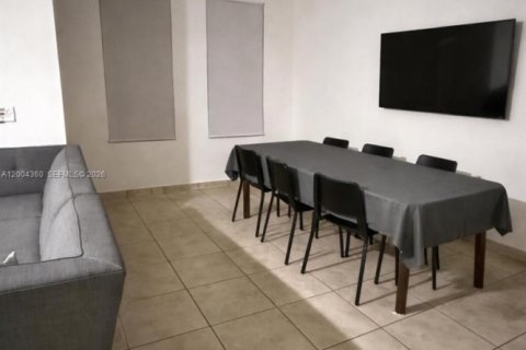 Condo in Doral, Florida, 3 bedrooms  № 2068462 - photo 20