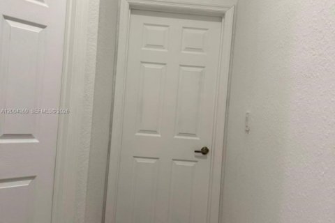 Condo in Doral, Florida, 3 bedrooms  № 2068462 - photo 17