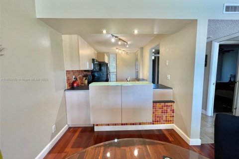 Купить кондоминиум в Маргит, Флорида 2 спальни, 91.97м2, № 1982180 - фото 20