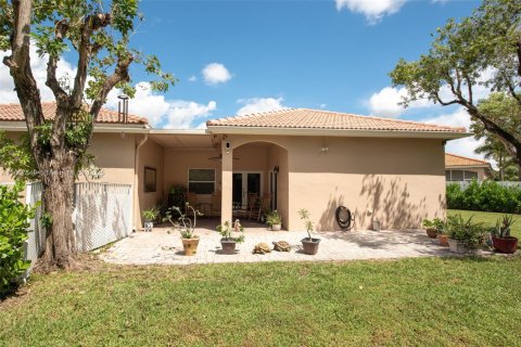 Villa ou maison à vendre à Pembroke Pines, Floride: 3 chambres, 121.52 m2 № 1951107 - photo 16