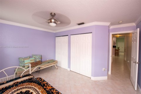 Villa ou maison à vendre à Pembroke Pines, Floride: 3 chambres, 121.52 m2 № 1951107 - photo 11