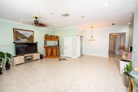 Villa ou maison à vendre à Pembroke Pines, Floride: 3 chambres, 121.52 m2 № 1951107 - photo 5
