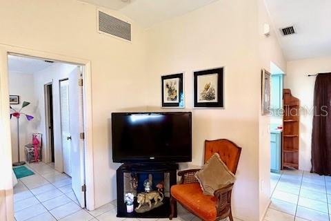 House in Englewood, Florida 2 bedrooms, 88.44 sq.m. № 1546651 - photo 3