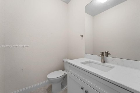 House in Tamarac, Florida 4 bedrooms, 172.98 sq.m. № 2185809 - photo 11