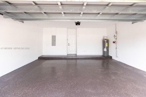 House in Tamarac, Florida 4 bedrooms, 172.98 sq.m. № 2185809 - photo 28