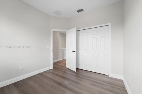 House in Tamarac, Florida 4 bedrooms, 172.98 sq.m. № 2185809 - photo 24