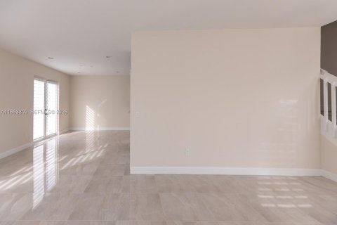House in Tamarac, Florida 4 bedrooms, 172.98 sq.m. № 2185809 - photo 29