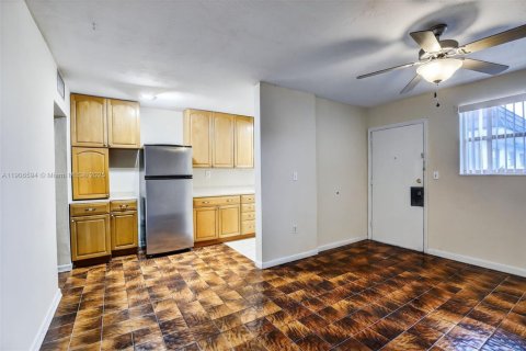 Copropriété à vendre à North Miami, Floride: 1 chambre, 52.03 m2 № 1957130 - photo 7
