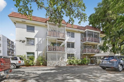 Copropriété à vendre à North Miami, Floride: 1 chambre, 52.03 m2 № 1957130 - photo 2