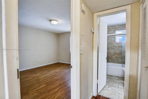 Copropriété à vendre à North Miami, Floride: 1 chambre, 52.03 m2 № 1957130 - photo 16