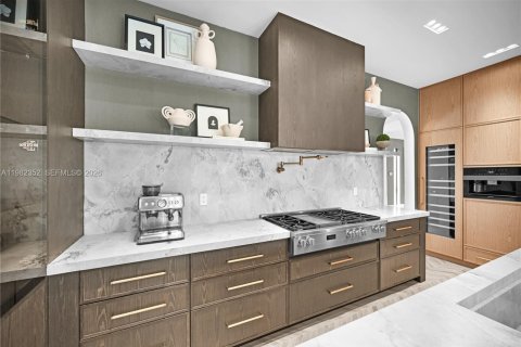 Купить виллу или дом в Уэстон, Флорида 5 спален, 728.45м2, № 2049198 - фото 23