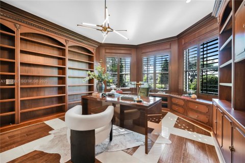 Купить виллу или дом в Уэстон, Флорида 5 спален, 728.45м2, № 2049198 - фото 27