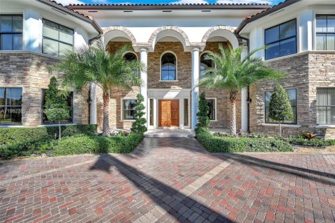 Купить виллу или дом в Уэстон, Флорида 5 спален, 728.45м2, № 2049198 - фото 17