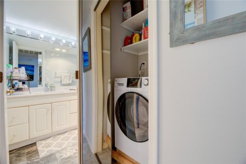 Купить кондоминиум в Форт-Лодердейл, Флорида 4 комнаты, 125.42м2, № 2084609 - фото 22