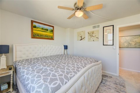 Купить кондоминиум в Форт-Лодердейл, Флорида 4 комнаты, 125.42м2, № 2084609 - фото 20