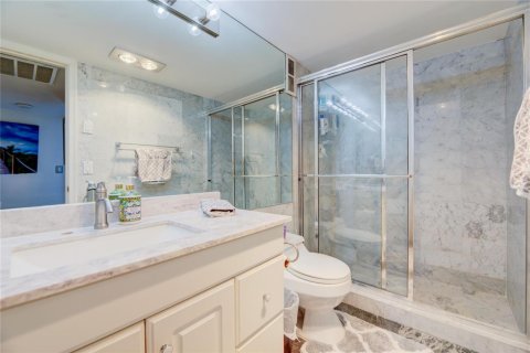 Купить кондоминиум в Форт-Лодердейл, Флорида 4 комнаты, 125.42м2, № 2084609 - фото 21