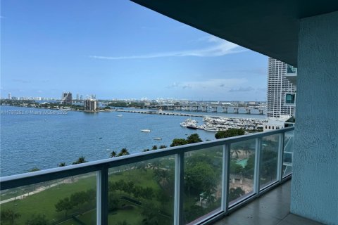 Condominio en venta en Miami, Florida, 2 dormitorios, 128.3 m2 № 1942540 - foto 4