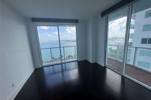 Condominio en venta en Miami, Florida, 2 dormitorios, 128.3 m2 № 1942540 - foto 12