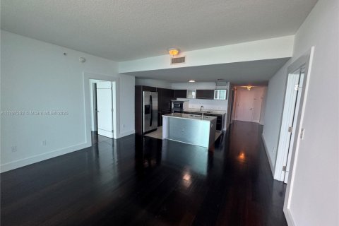 Condominio en venta en Miami, Florida, 2 dormitorios, 128.3 m2 № 1942540 - foto 10