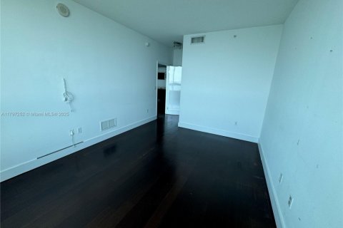 Condominio en venta en Miami, Florida, 2 dormitorios, 128.3 m2 № 1942540 - foto 28