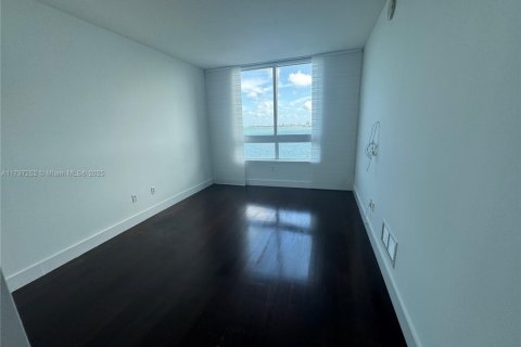 Condominio en venta en Miami, Florida, 2 dormitorios, 128.3 m2 № 1942540 - foto 26