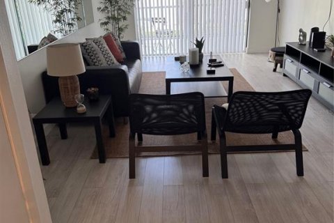Condo in Orlando, Florida, 2 bedrooms  № 2206235 - photo 3