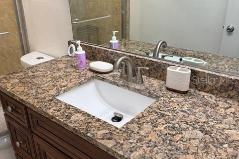 Condo in Orlando, Florida, 2 bedrooms  № 2206235 - photo 17