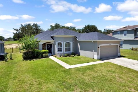Casa en Sorrento, Florida 3 dormitorios, 179.12 m2 № 2201371